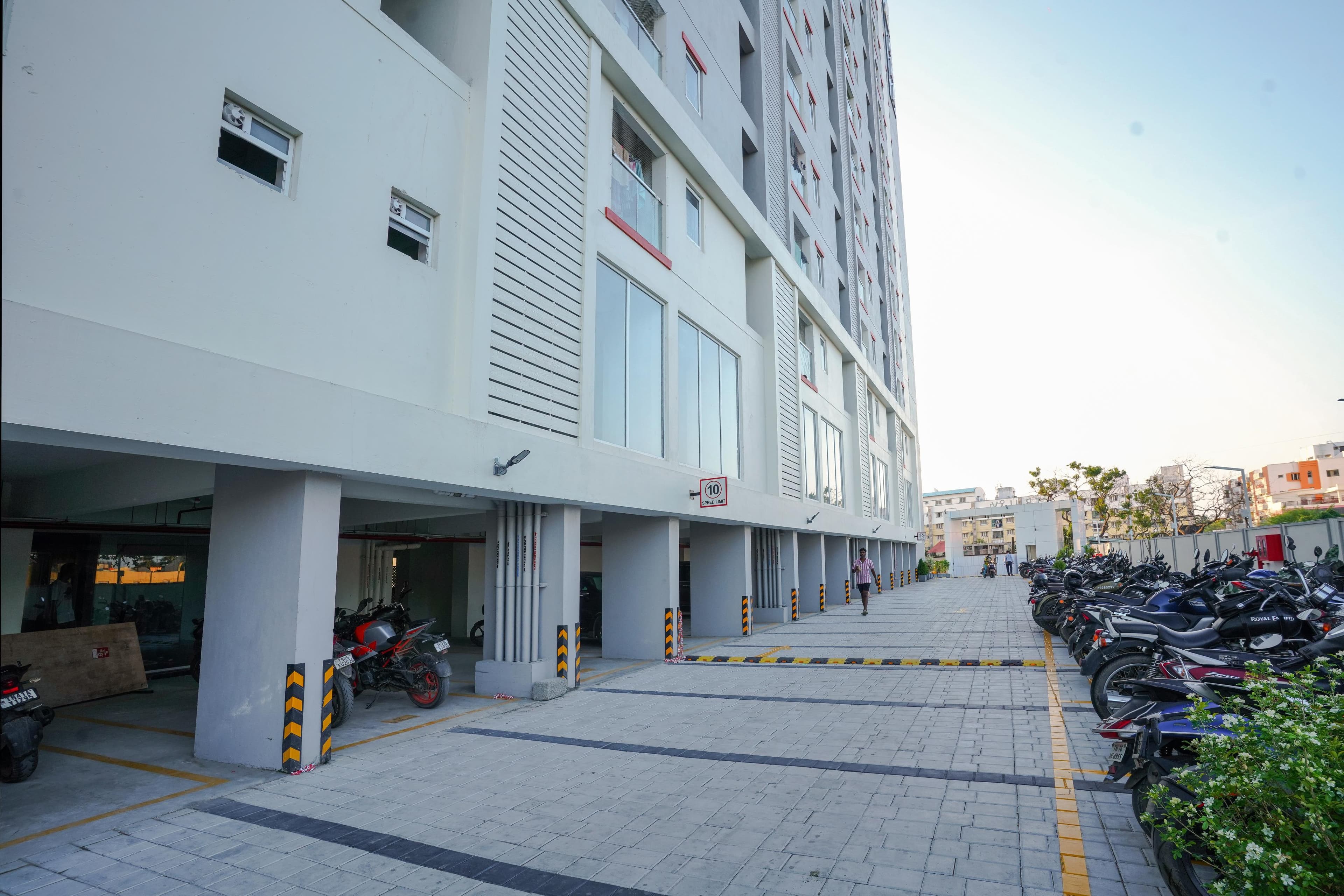 Spacious vehicle parking area